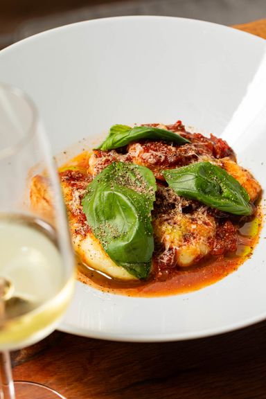 GNOCCHI RIPIENI DI MOZZARELLA ALL’ARRABBIATA